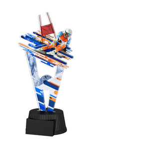 Bunte Trophäe aus 6 mm Acryl mit schwarzem Kunststoffsockel und Wintersportmotiv mit Skifahrer. Texte und Logos beidseitig auf Acryl druckbar.