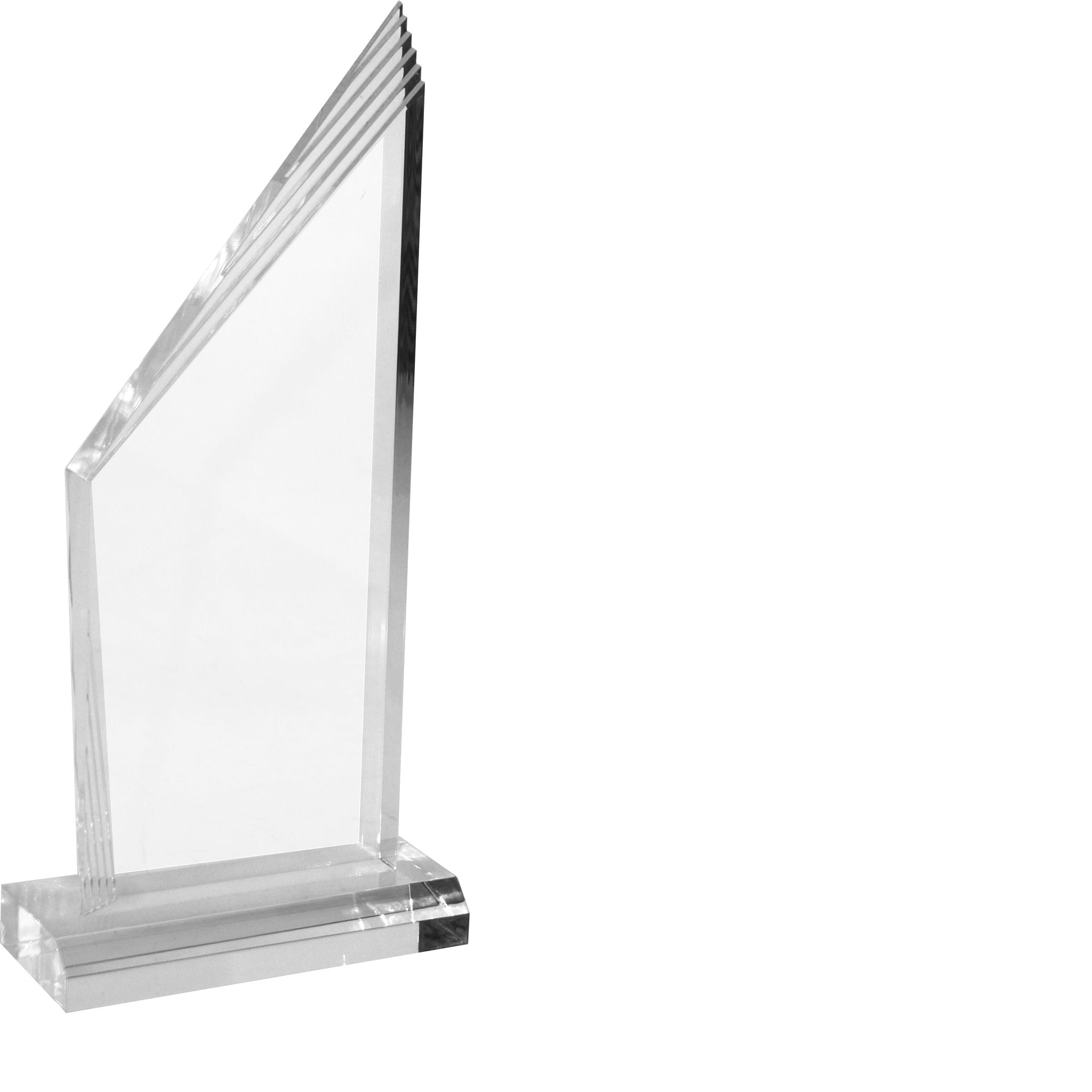 Glastrophäe aus klarem Glas mit markant abgesetzten und gefrästen Kanten - wirkungsvoll und individuell.

Das Glasdesign Millennium Tower wirkt wie eine klare Glasarchitektur. Die gefrästen Kanten erzeugen spannende Lichtreflexionen und geben der Trophäe