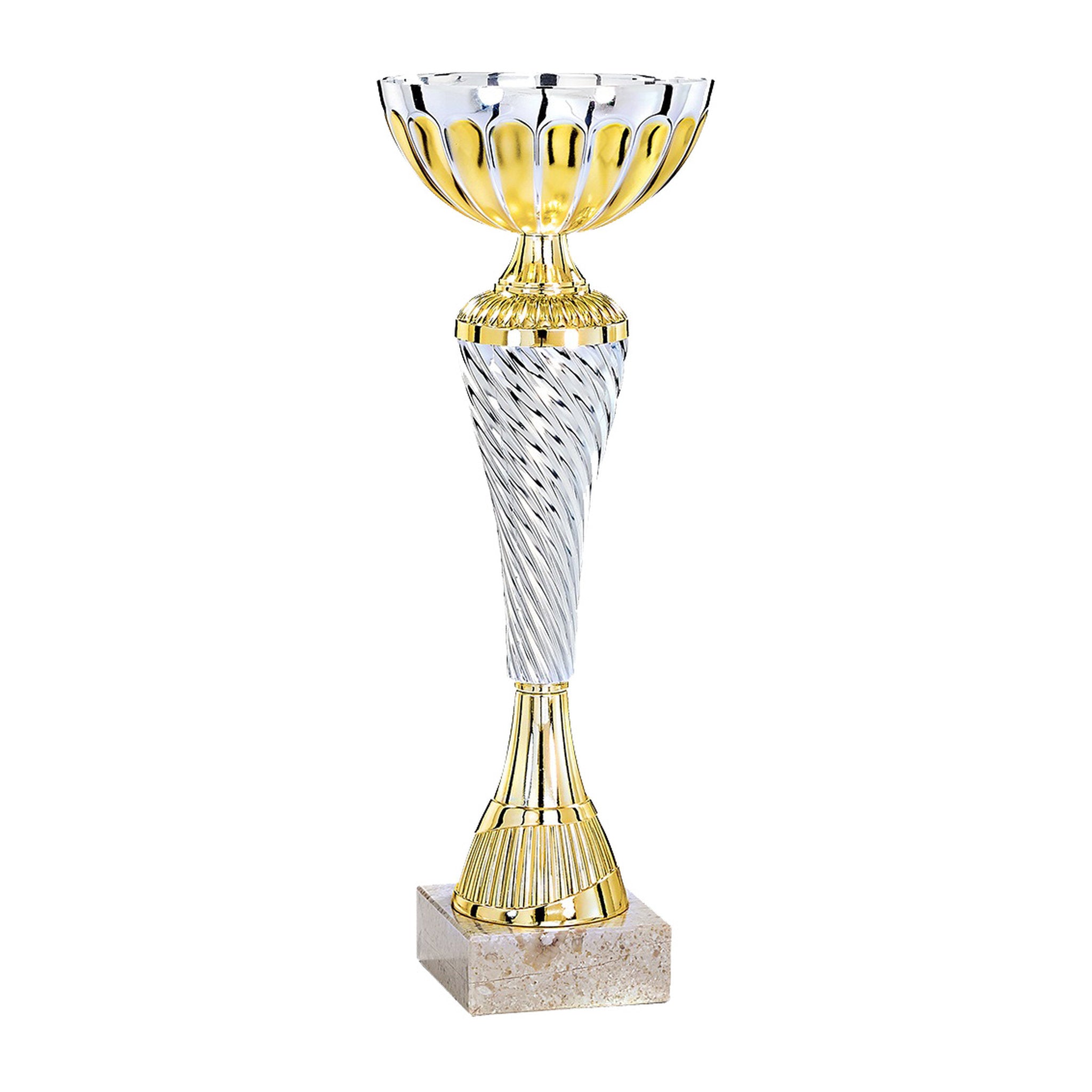 Ringelblume steht für eine harmonische Verbindung aus Gold- und Silberoptik. Der Kelch ist goldfarben gehalten und wird von silberfarbenen Details ergänzt. Das Mittelteil zeigt eine dynamische Drehstruktur, die dem Pokal Bewegung verleiht und das Licht un