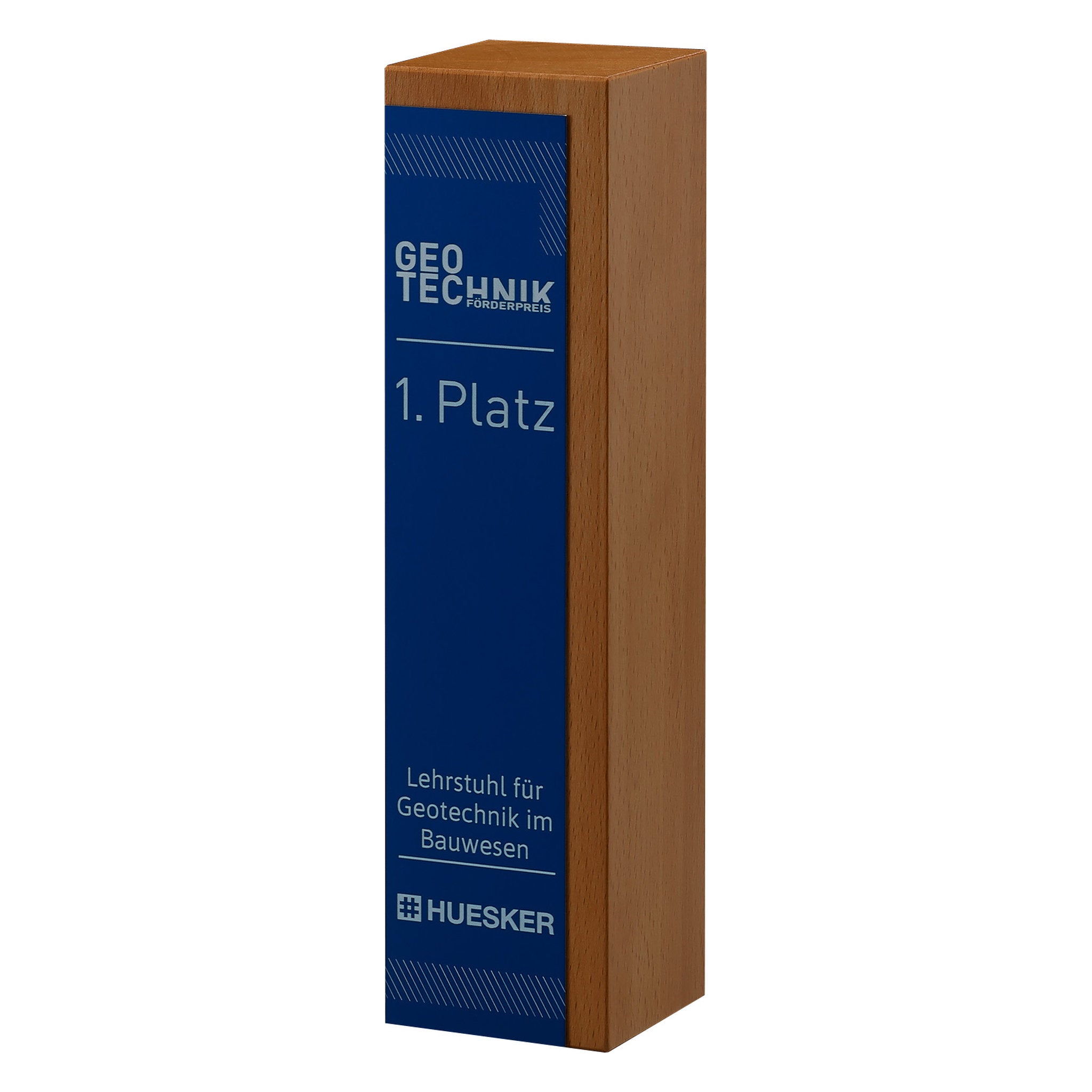 Wertiger Award aus Buchenholz, in Massivholzausführung, kombiniert mit blau eloxiertem Aluminium.