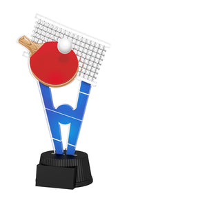 Acrylpokal mit schwarzem Sockel und Tischtennismotiv mit Schläger, Ball und Netz.