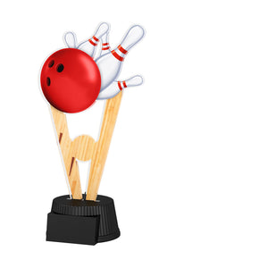 Bunter Acrylpokal mit schwarzem Sockel und Bowlingmotiv mit Kugel und Pins.