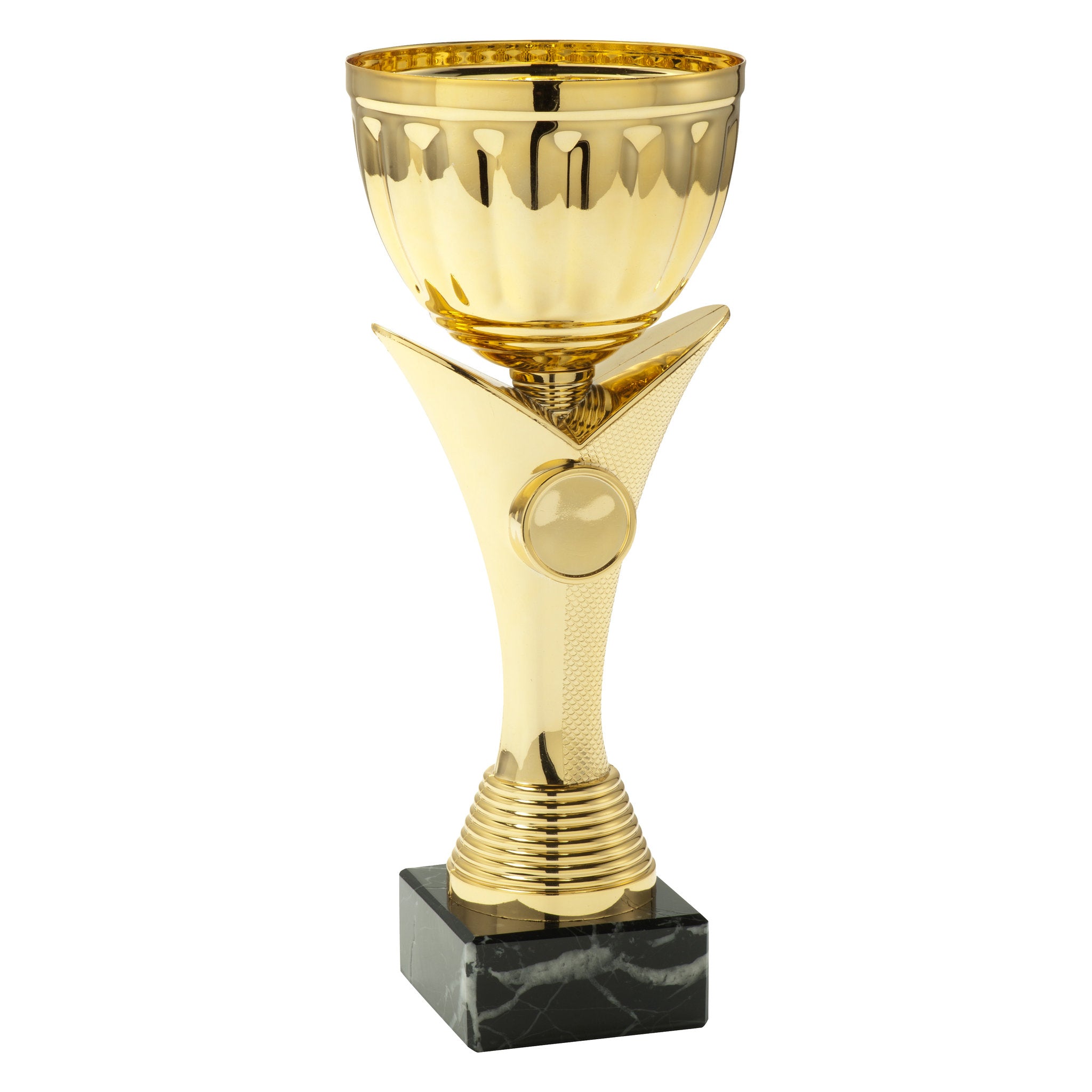 Der Pokal „Diana“ zeigt eine schlanke, nach oben geöffnete, runde, Kelchform in Gold. Der Mittelteil ist V-förmig gestaltet und verjüngt sich nach unten. Die Oberfläche weist eine feine Ring-Struktur auf, die dem Schaft eine dezente Textur verleiht. Im ob