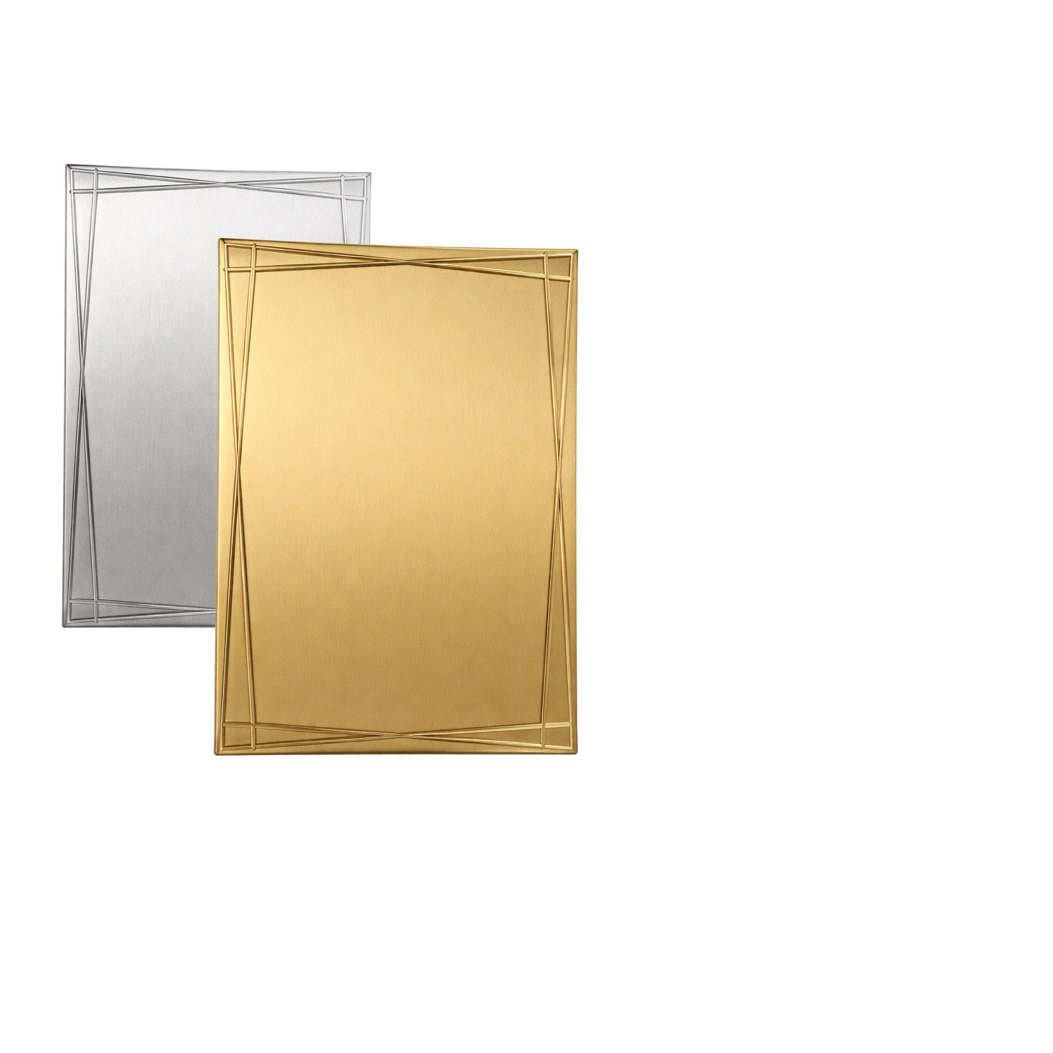 Diese Ehrentafel aus eloxiertem Aluminium besticht durch eine feine Linienzeichnung am Rand, die ihr eine moderne und zugleich elegante Optik verleiht. Ideal geeignet als Auszeichnung für besondere Leistungen, Jubiläen oder Ehrungen in Sport, Kultur oder