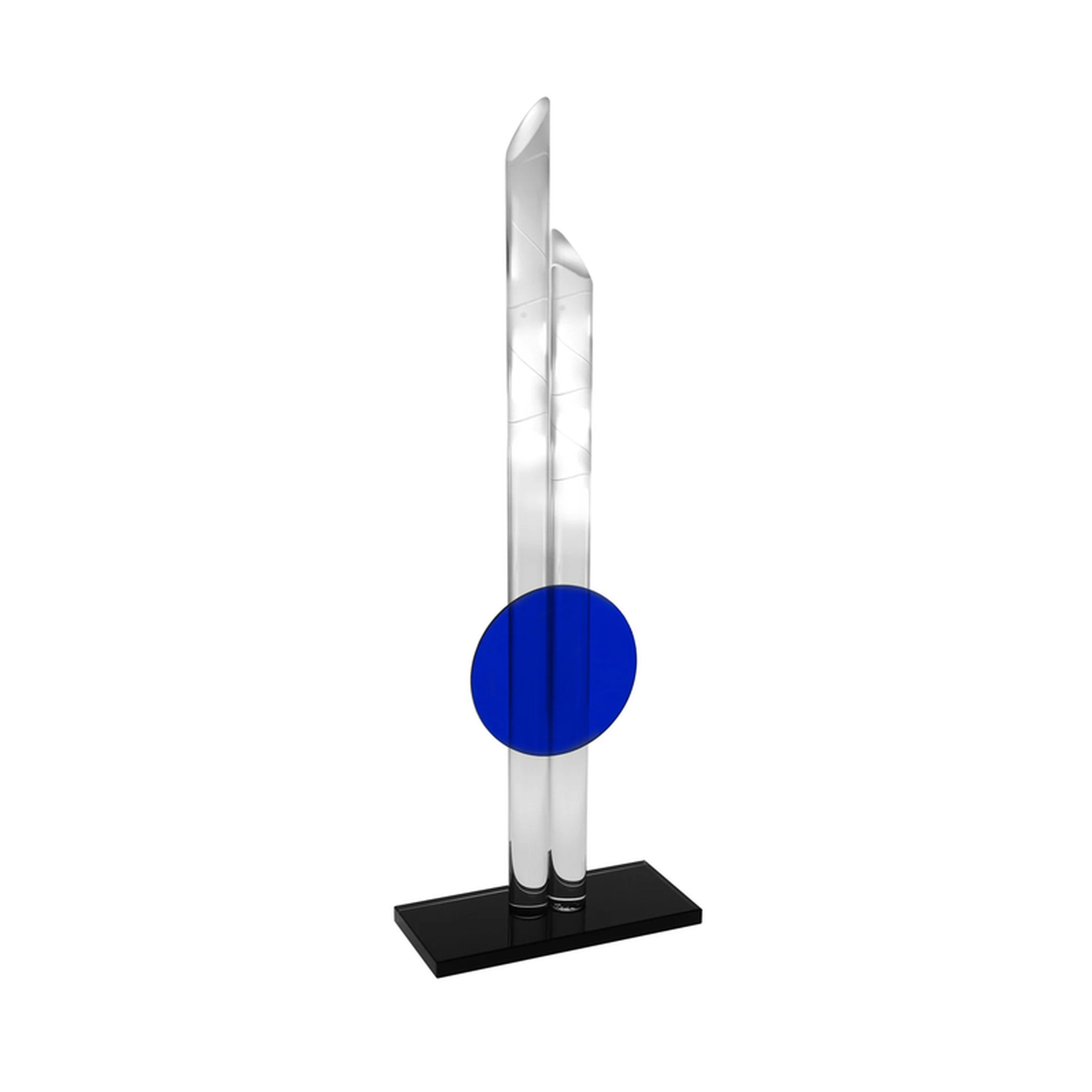 Außergewöhnliche Kristallglas-Trophäe mit blauem Farbsegment, handgefertigt und geeignet für markante, repräsentative Auszeichnungen.